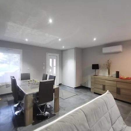 Maison Familiale Avec Piscine 펜션